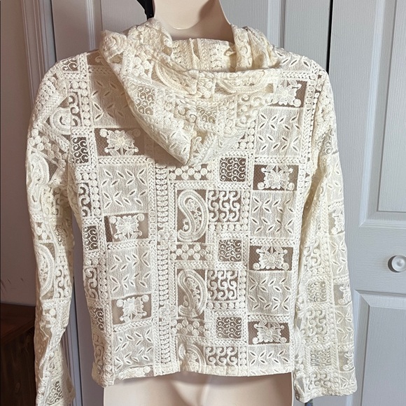Elegant Cream Crochet Hoodie Jacket - Picture 8 of 8